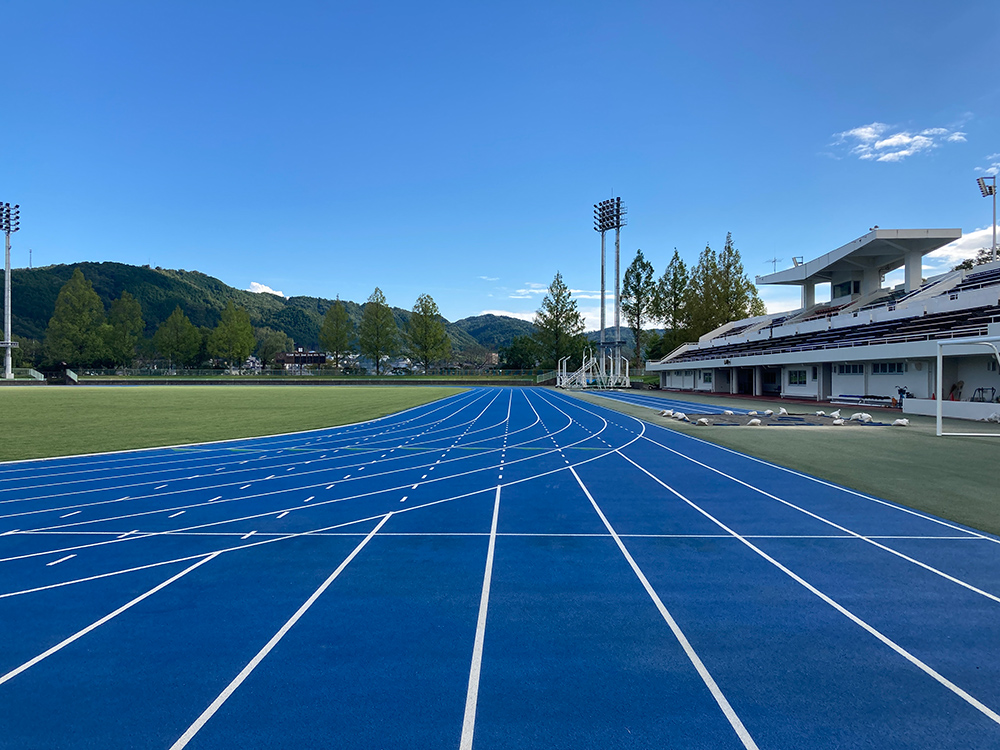 亀岡運動公園陸上競技場